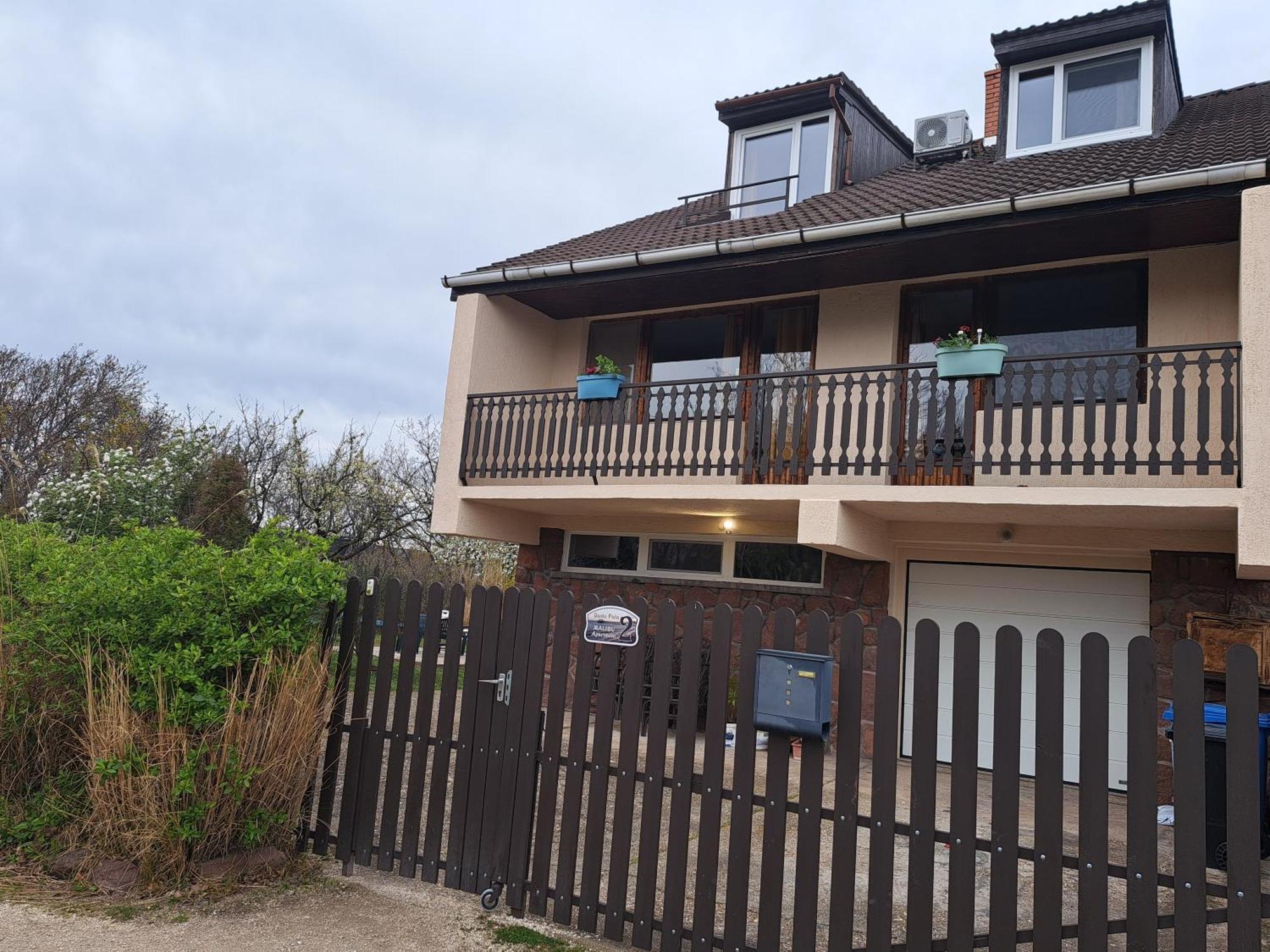 Malibu Apartment Balaton North Balatonalmadi Exterior photo